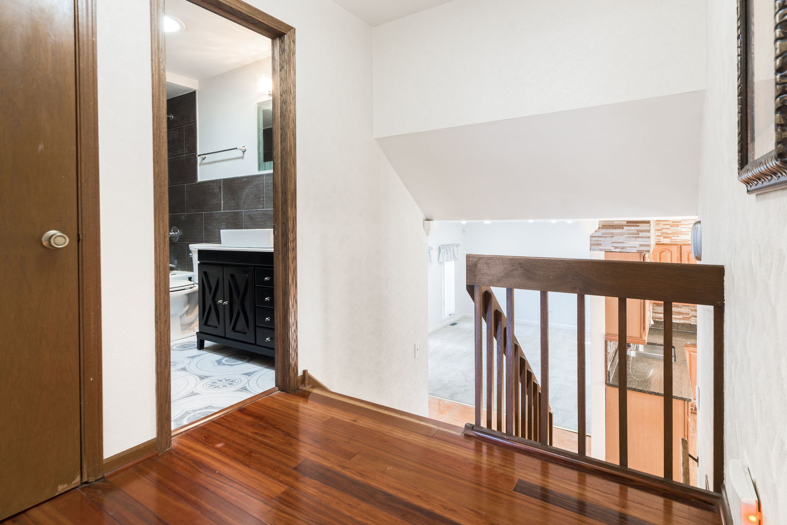1200 Jacqueline Drive Crete, IL 60417 - Photo 16 of 21 a view of a hallway and interior of the house