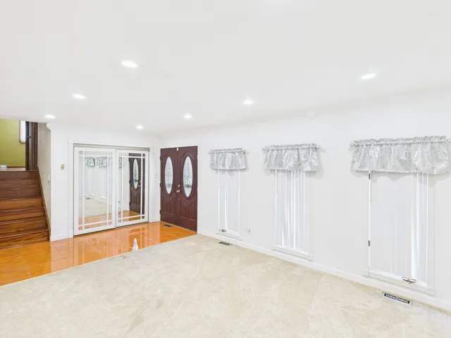 $305,000 | 1200 Jacqueline Drive, Crete, IL 60417