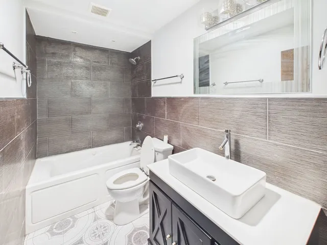 $305,000 | 1200 Jacqueline Drive, Crete, IL 60417