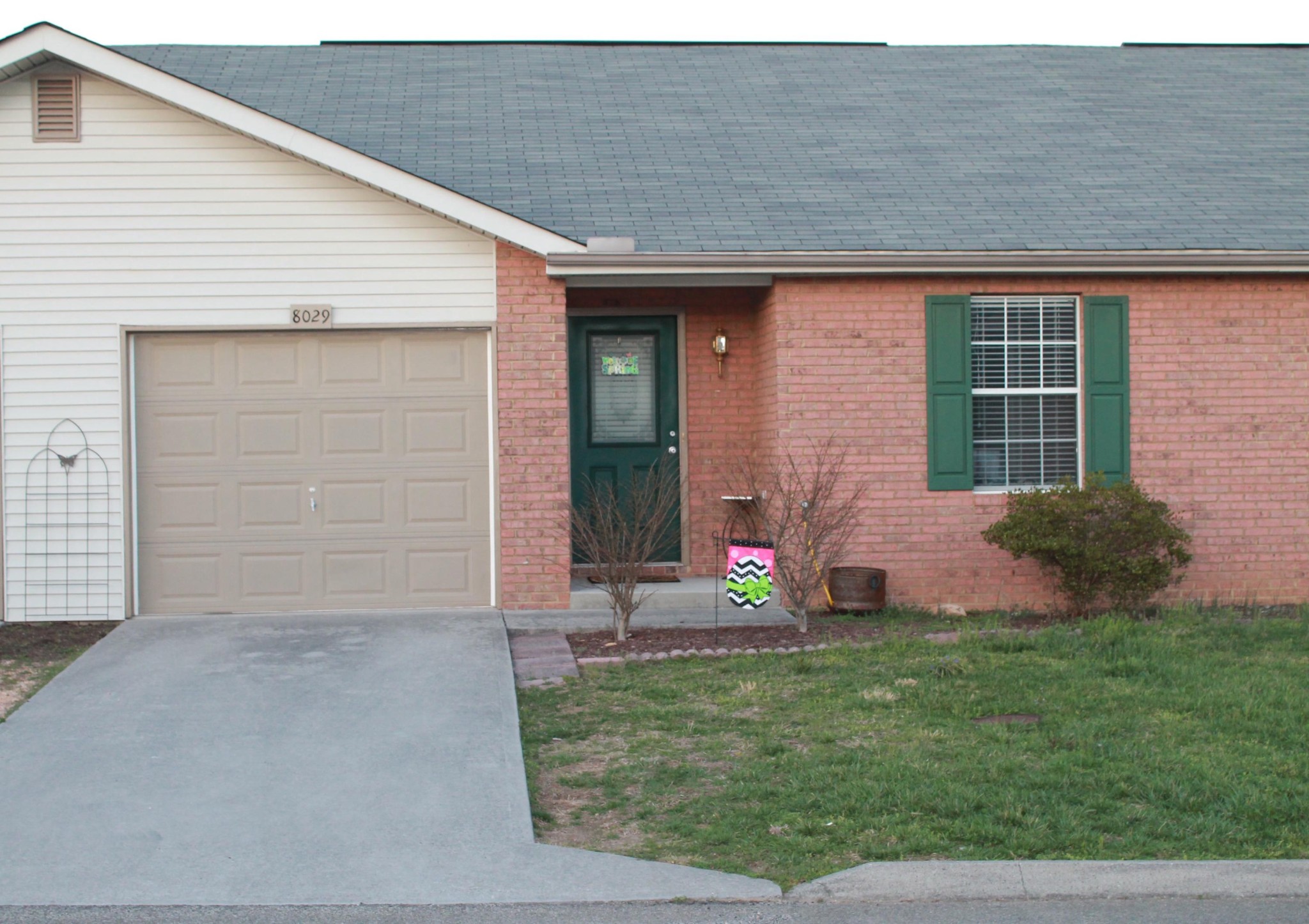 8029 Stablegate Way Powell, TN 37849 - Photo 1 of 25 Gallery Image 1