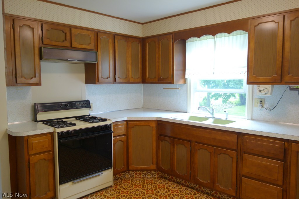 4541 20th Street Northwest Canton, OH 44708 - Photo 2 of 10 Gallery Image 2