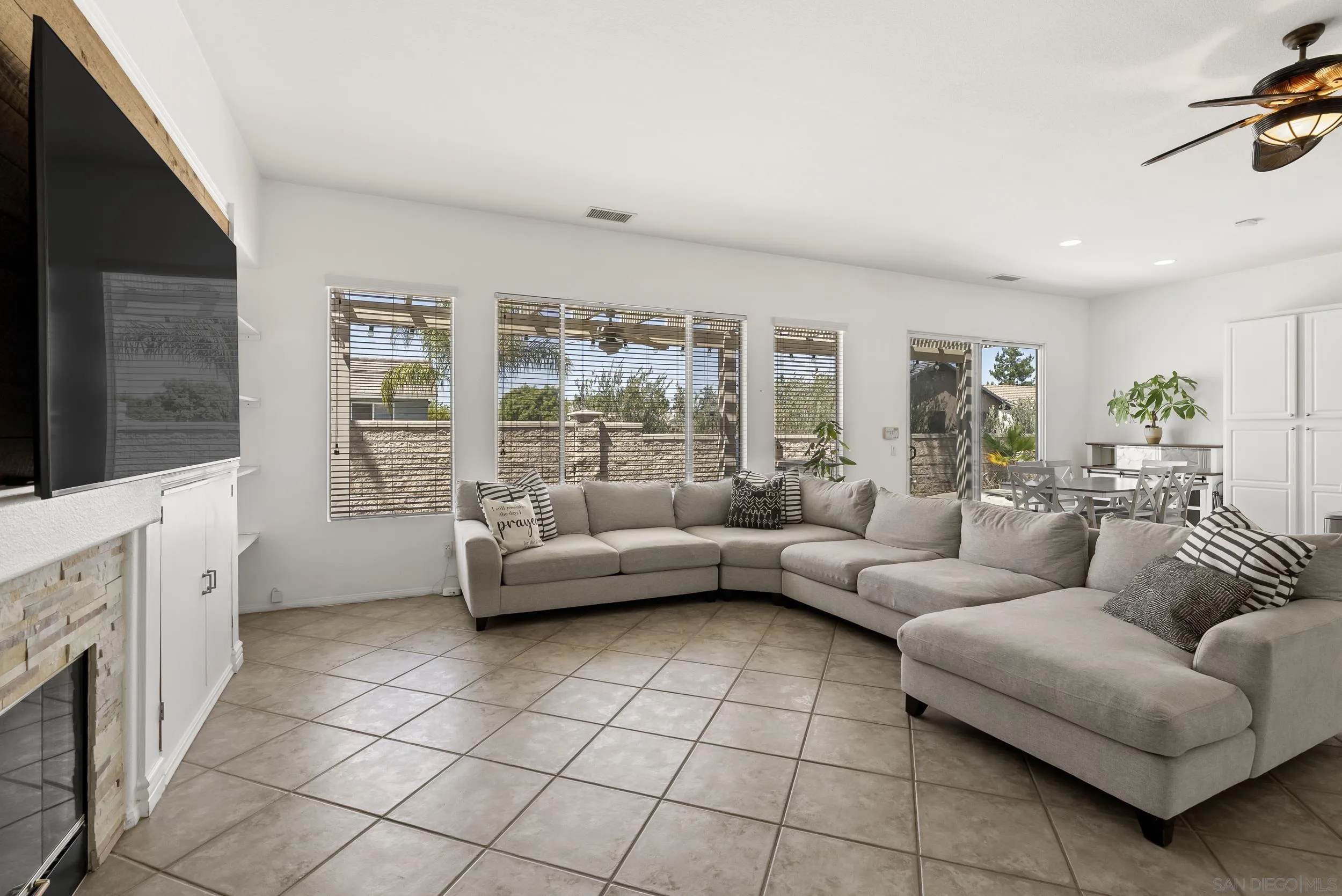 26831 Talbot Road Murrieta, CA 92563 - Photo 6 of 25