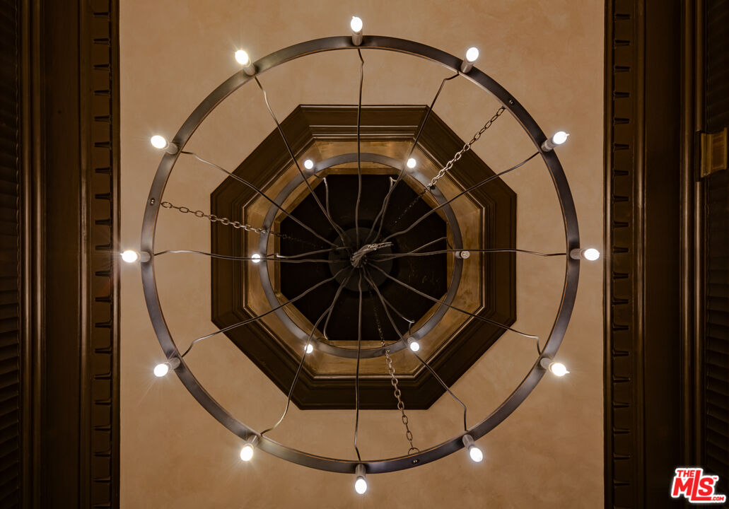 460 South Spring Street, Unit 1015 Los Angeles, CA 90013 - Photo 36 of 50 a picture of water heater room