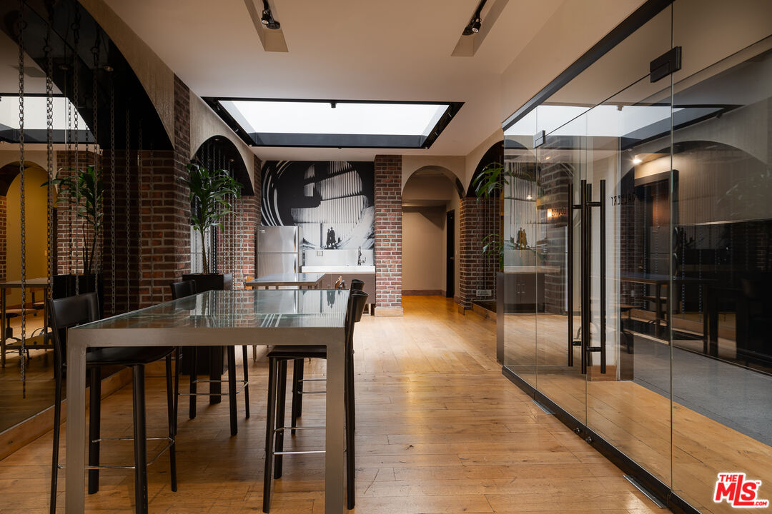 460 South Spring Street, Unit 1015 Los Angeles, CA 90013 - Photo 42 of 50 a dining room with furniture
