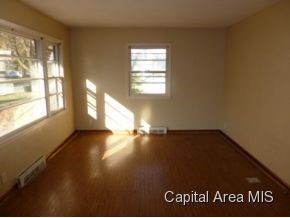 3318 Stanton Street Springfield, IL 62703 - Photo 2 of 9