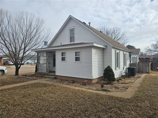$115,000 | 328 Ericson Avenue, Sharon Springs, KS 67758