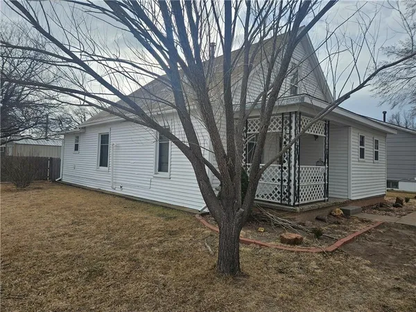 $115,000 | 328 Ericson Avenue, Sharon Springs, KS 67758