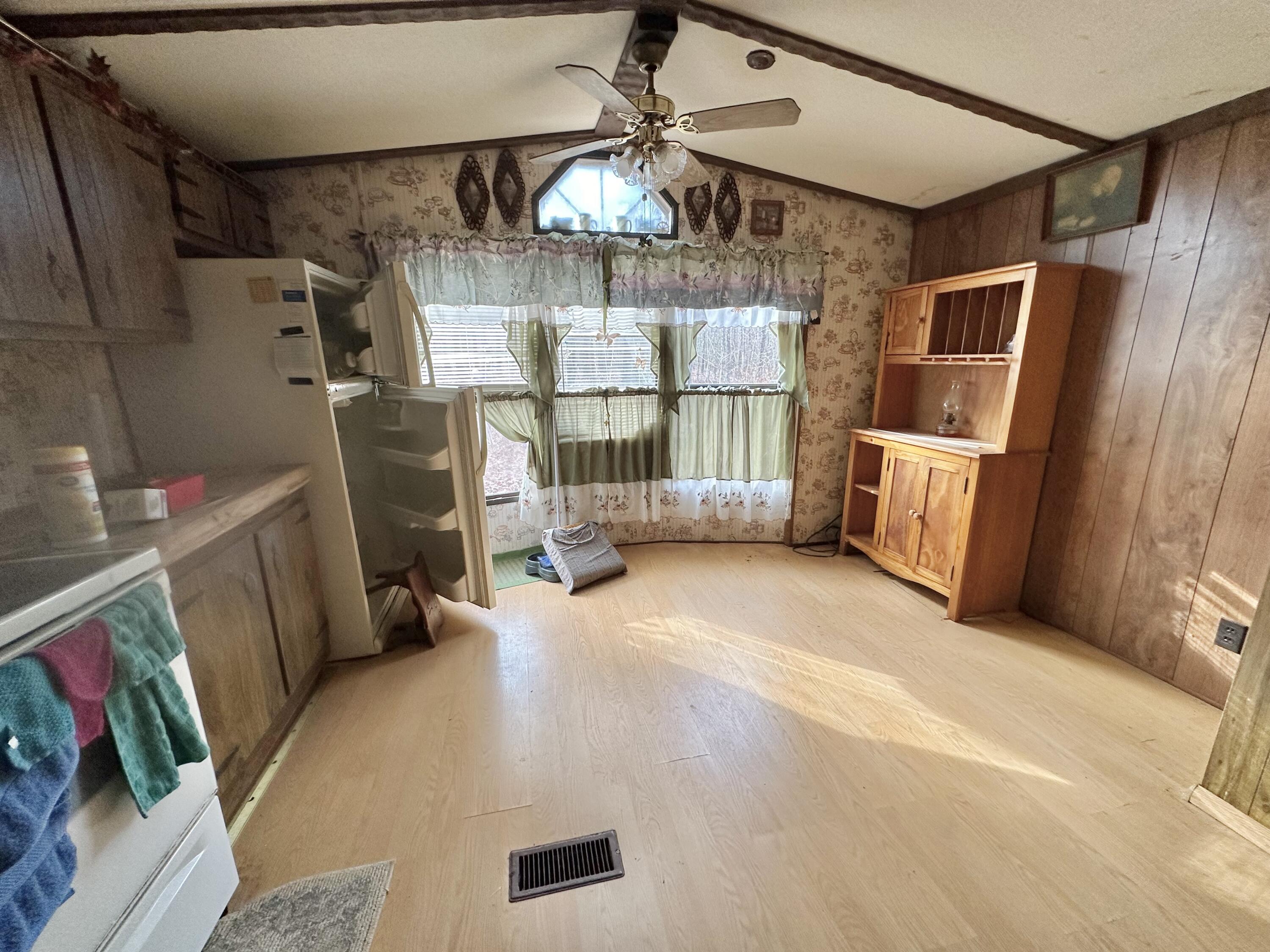 303 Jonestown Road Covington, VA 24426 - Photo 21 of 23 IMG_1509