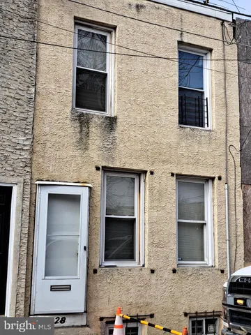 $950 | 528 Hart Lane, Philadelphia, PA 19134