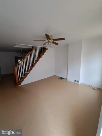 $950 | 528 Hart Lane, Philadelphia, PA 19134