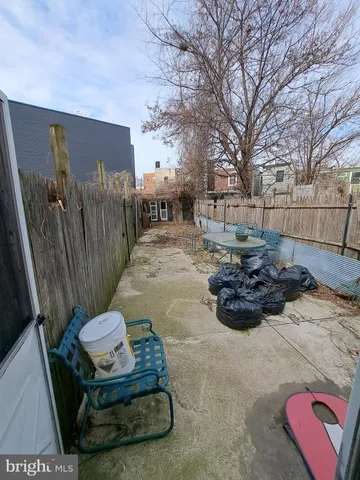 $950 | 528 Hart Lane, Philadelphia, PA 19134