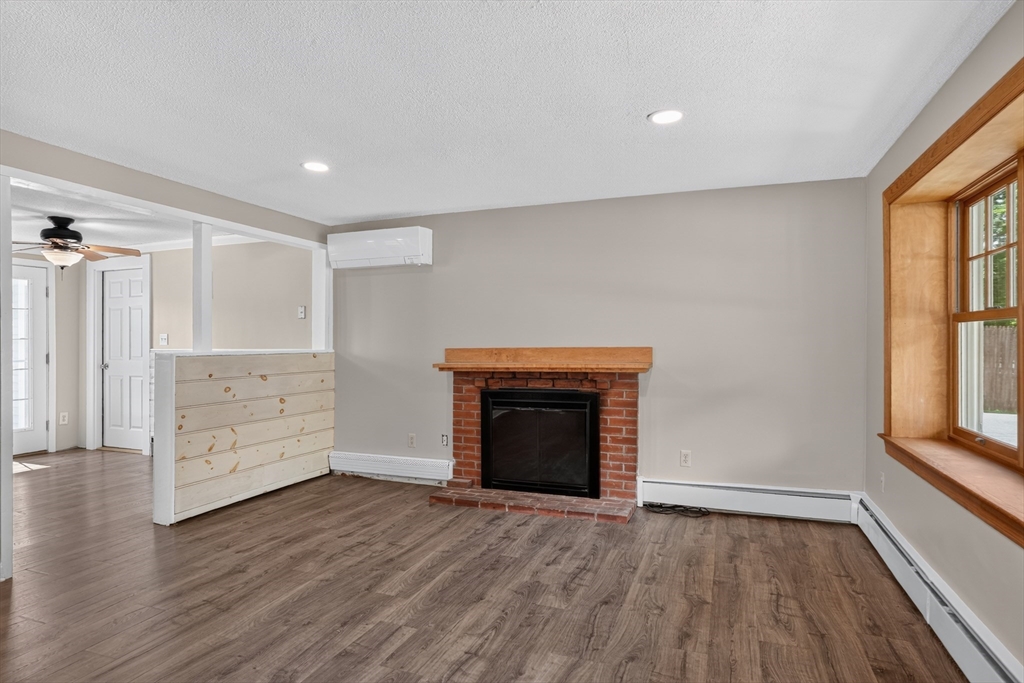 24 Reo Road Maynard, MA 01754 - Photo 4 of 35