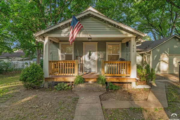 $210,000 | 302 Masche Street, Silver Lake, KS 66539