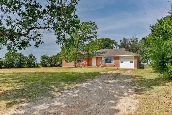 $275,000 | 65 Kirby Street, Callisburg, TX 76240