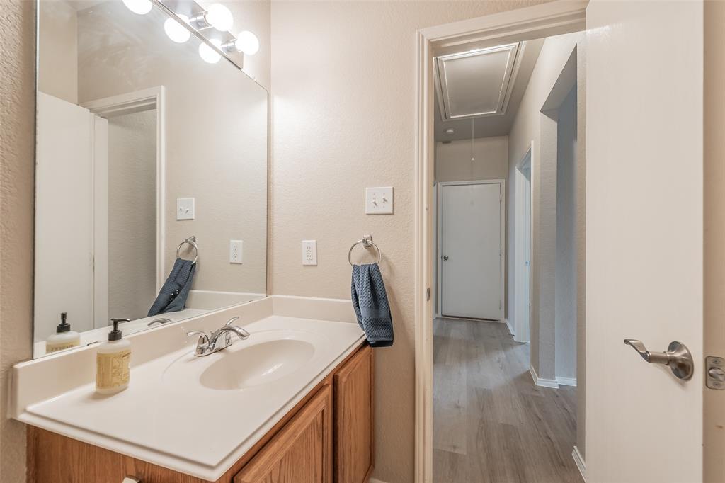 629 Chalk Knoll Road Fort Worth, TX 76108 - Photo 33 of 40