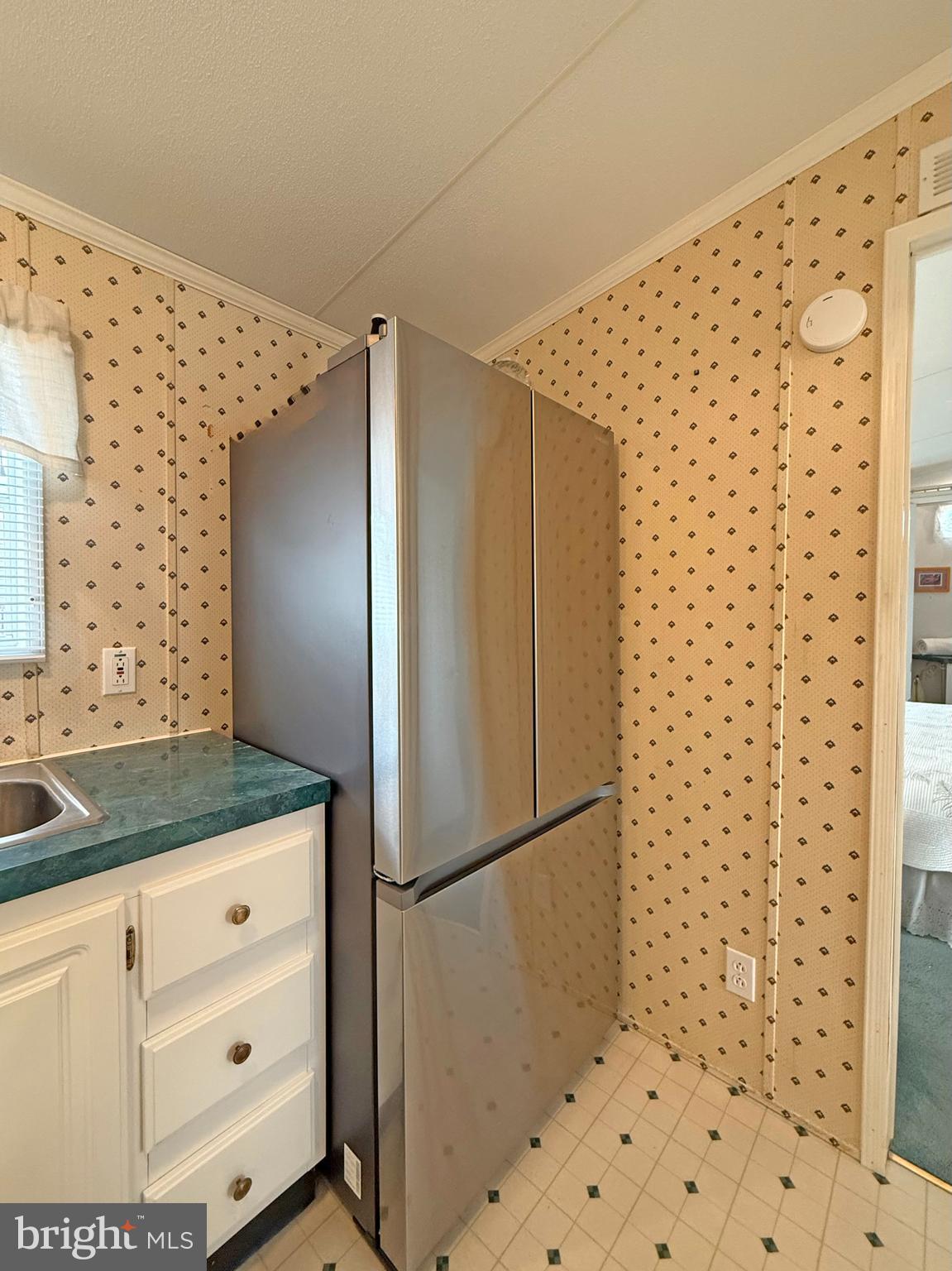 22 Sunnyfield Road, Unit E13 Rehoboth Beach, DE 19971 - Photo 10 of 36 Fridge