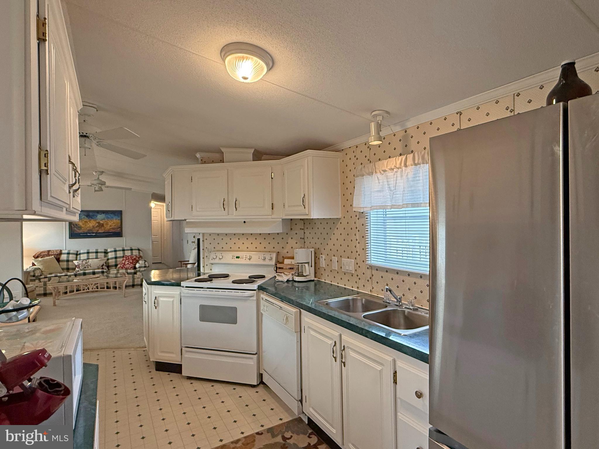 22 Sunnyfield Road, Unit E13 Rehoboth Beach, DE 19971 - Photo 11 of 36 Galley-Style Layout