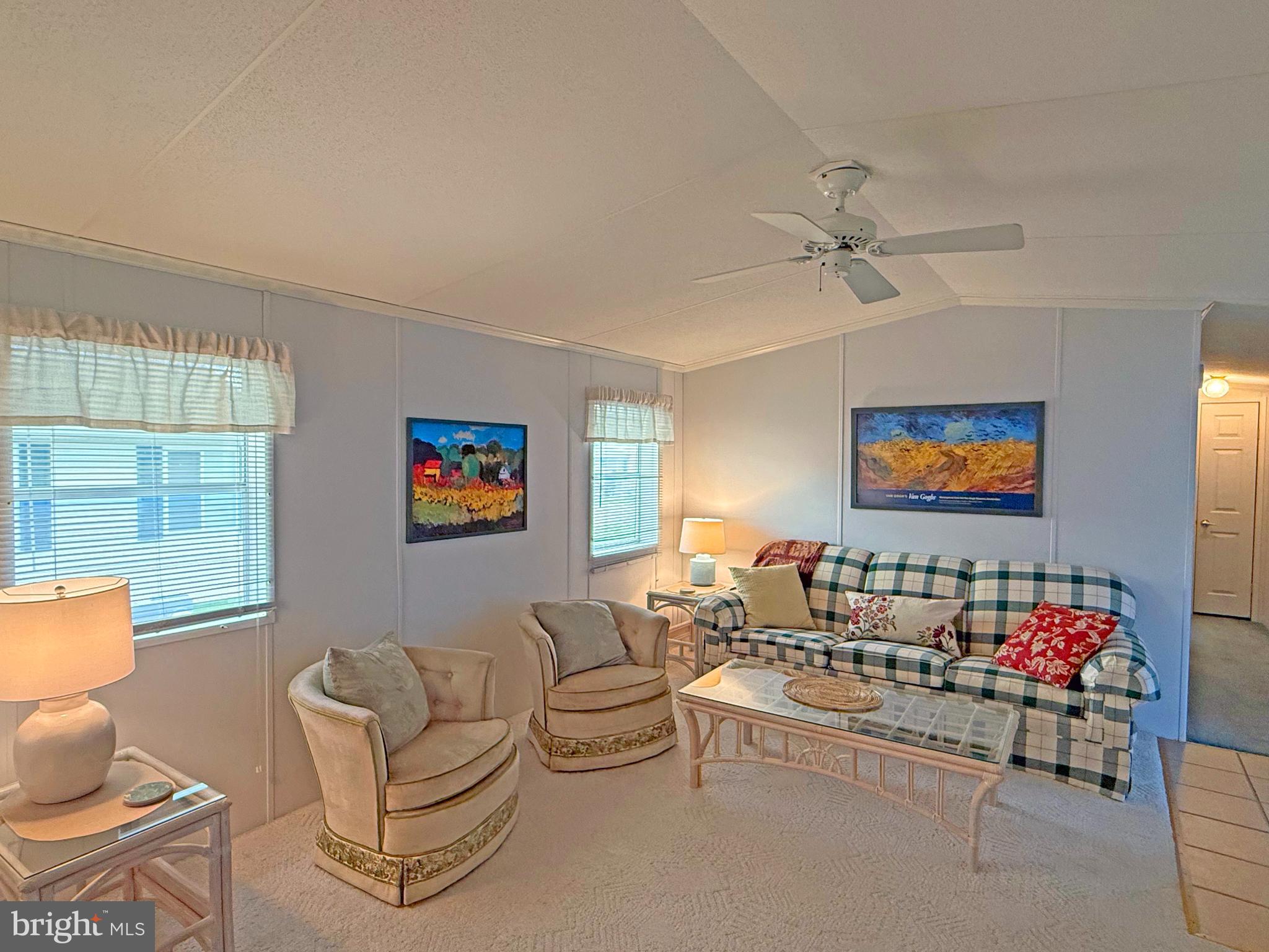 22 Sunnyfield Road, Unit E13 Rehoboth Beach, DE 19971 - Photo 5 of 36 Living Room