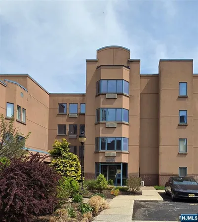 $443,000 | 603 Ellery Court, Unit 603, Edgewater, NJ 07020