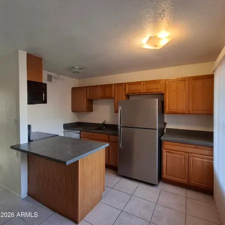 $925 | 8844 North 2nd Street, Unit B, Phoenix, AZ 85020