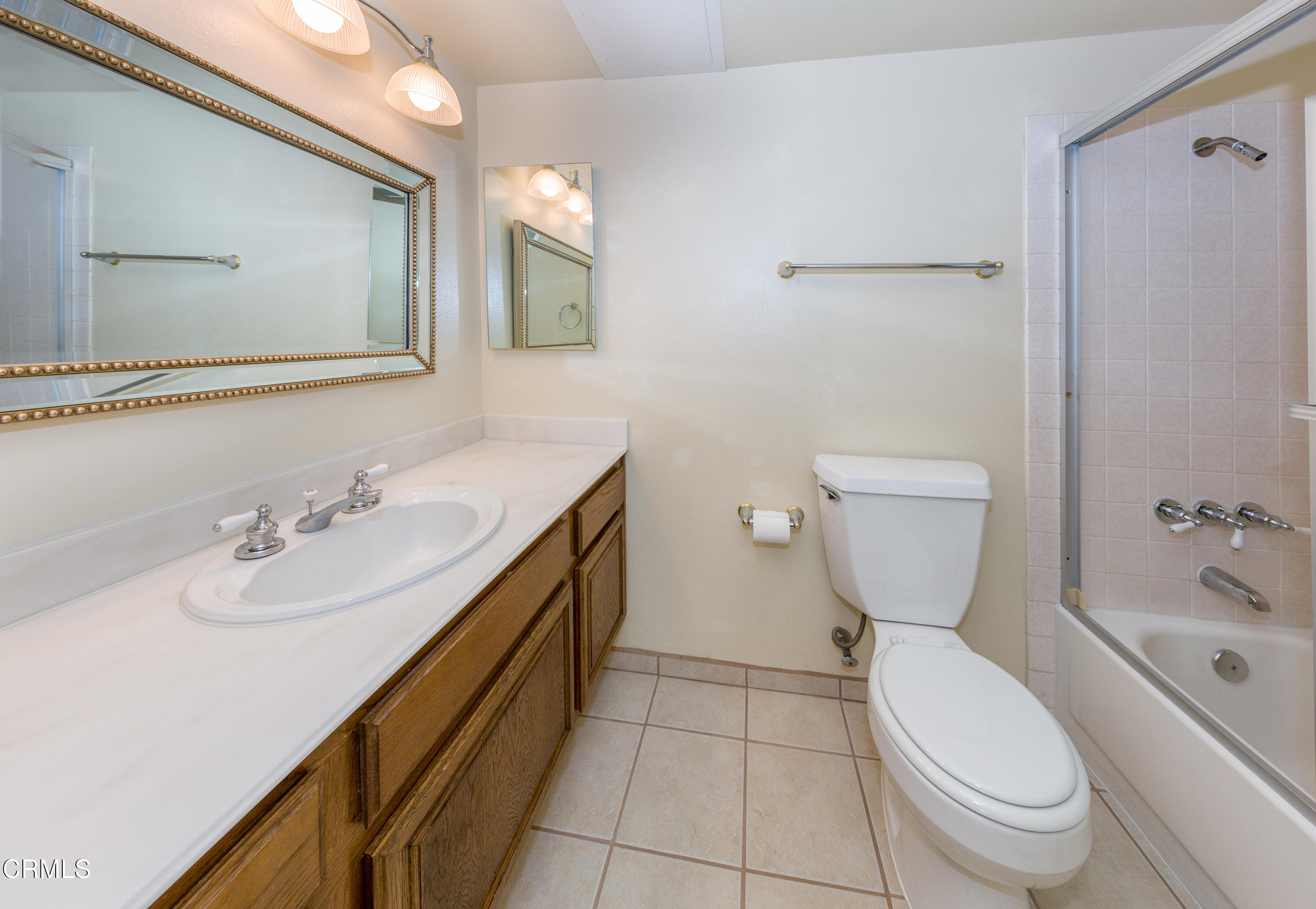 6025 Palomar Circle Camarillo, CA 93012 - Photo 15 of 35 a bathroom with a sink toilet and shower