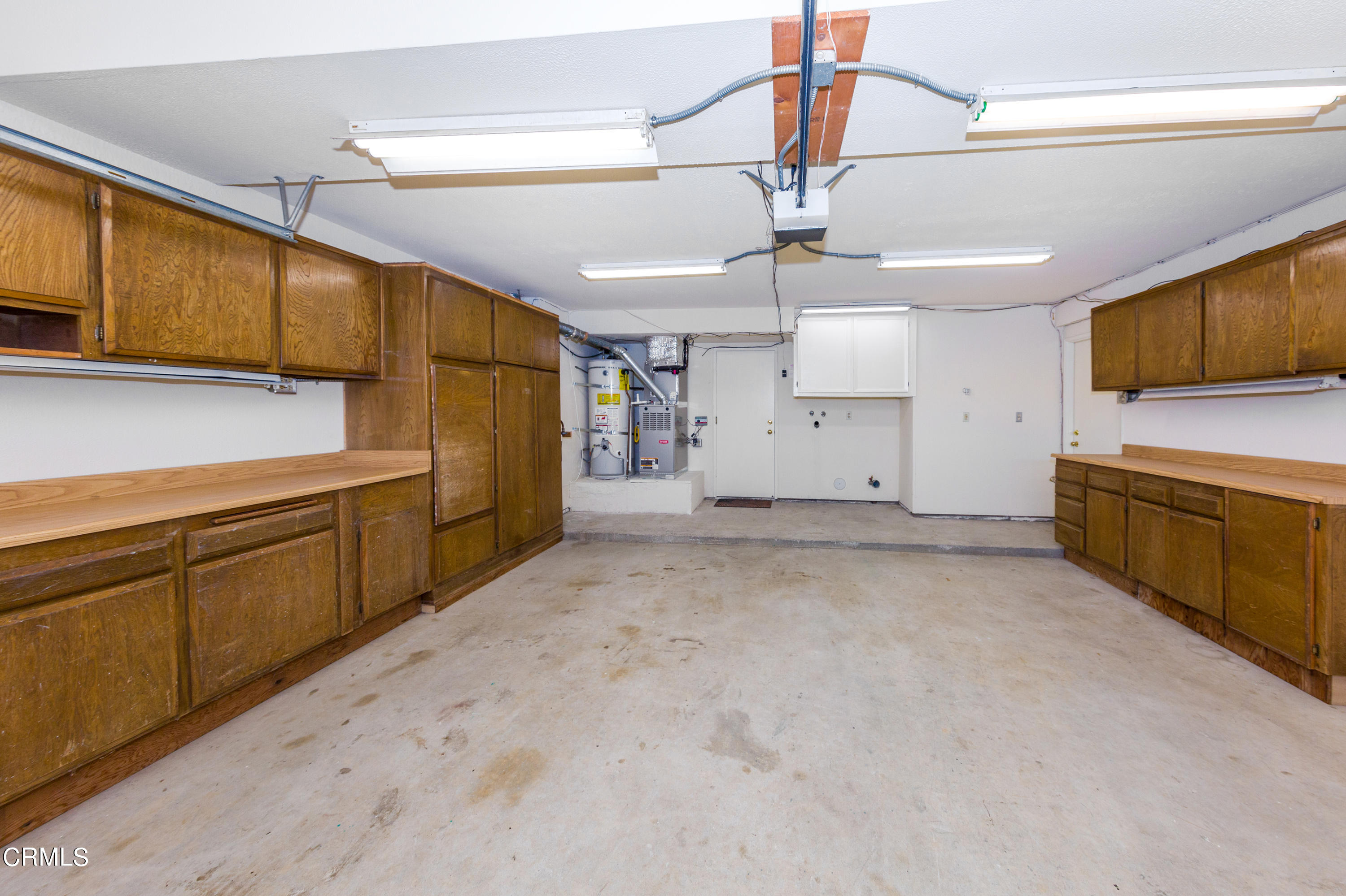 6025 Palomar Circle Camarillo, CA 93012 - Photo 17 of 35 a view of a kitchen with a sink and cabinets