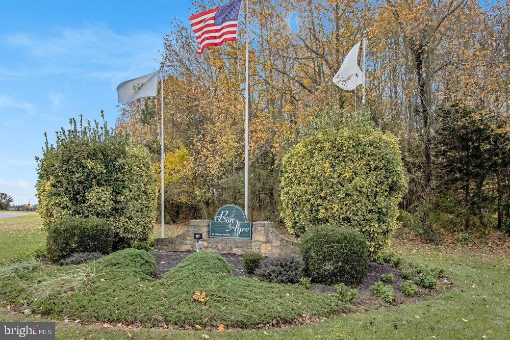 1125 Lorenzo Lane, Unit 274 Smyrna, DE 19977 - Photo 42 of 43 a view of a multi story building