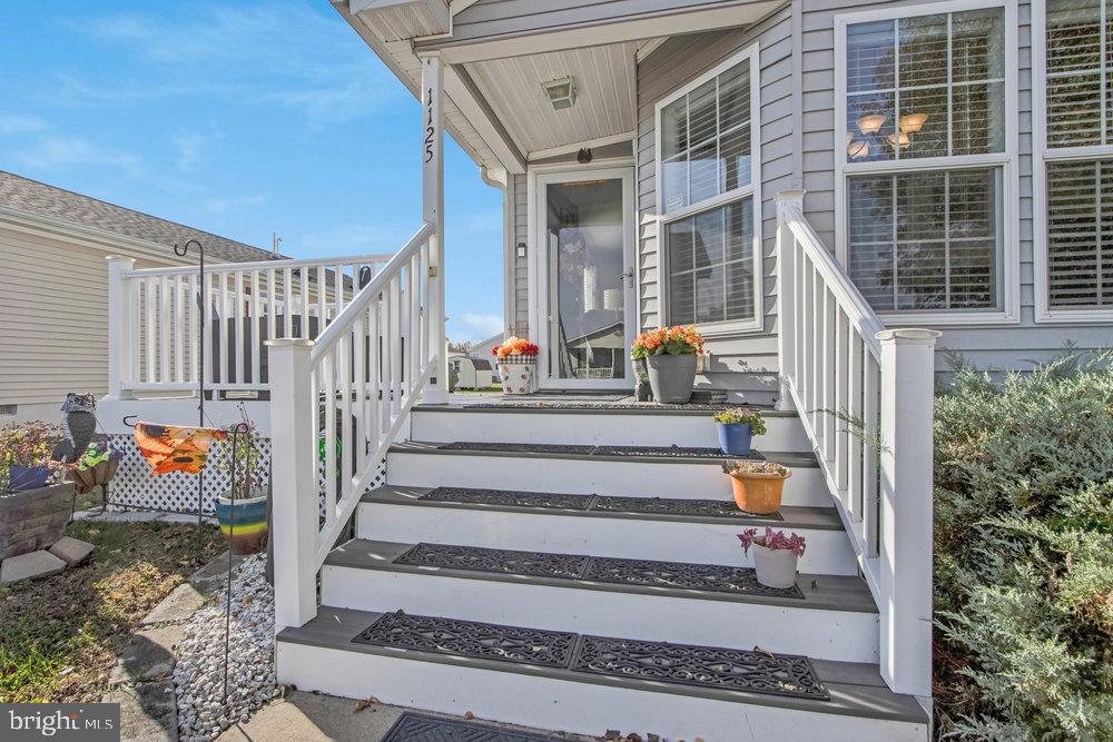 1125 Lorenzo Lane, Unit 274 Smyrna, DE 19977 - Photo 4 of 43 a view of entryway with a front door