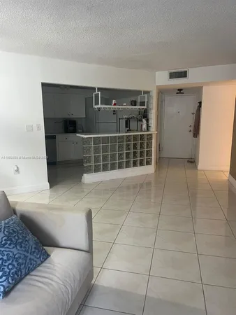 $1,800 | 2750 Northeast 183rd Street, Unit 1612, Aventura, FL 33160