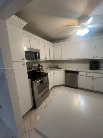 $1,800 | 2750 Northeast 183rd Street, Unit 1612, Aventura, FL 33160