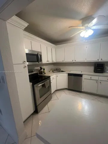 $1,800 | 2750 Northeast 183rd Street, Unit 1612, Aventura, FL 33160