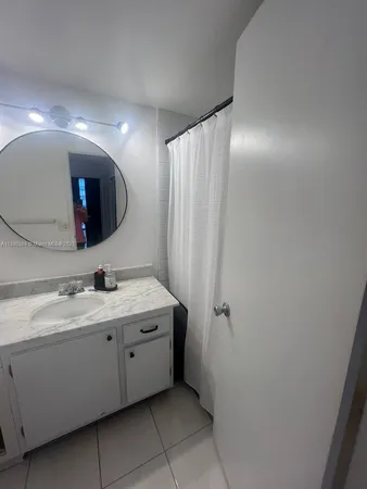 $1,800 | 2750 Northeast 183rd Street, Unit 1612, Aventura, FL 33160