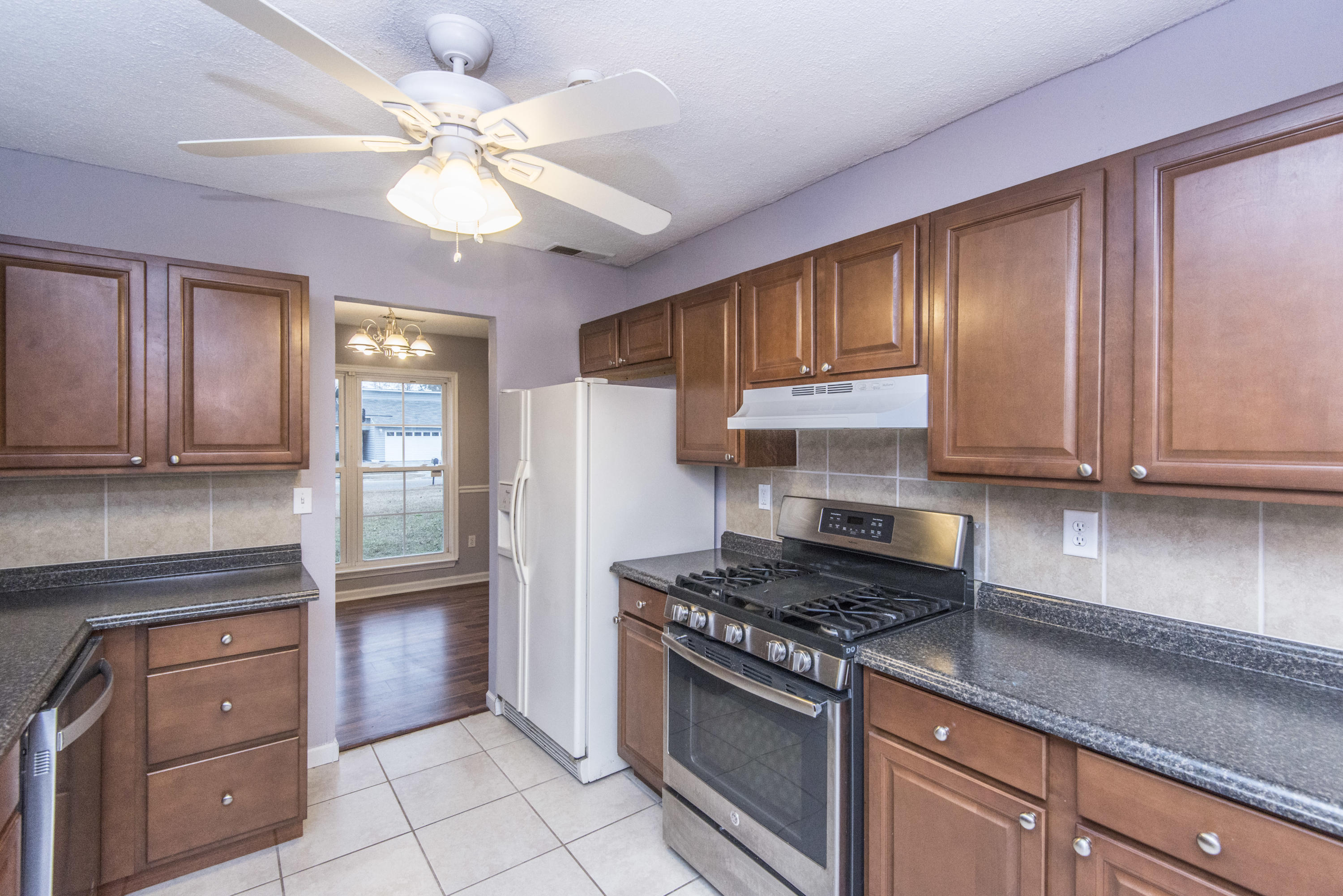 109 Coachman Lane Summerville, SC 29486 - Photo 19 of 44 _DSC4255