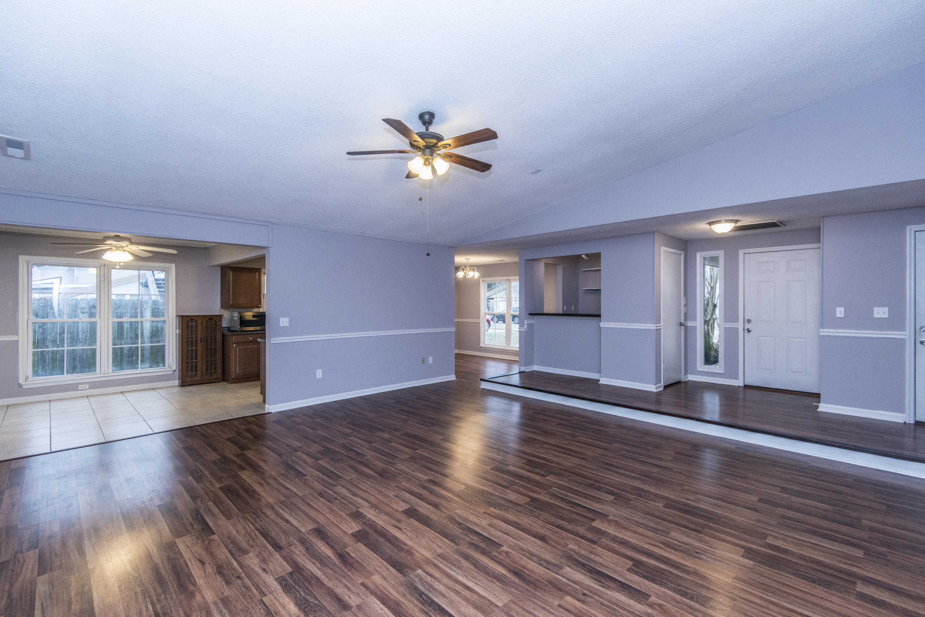 109 Coachman Lane Summerville, SC 29486 - Photo 7 of 44 _DSC4236