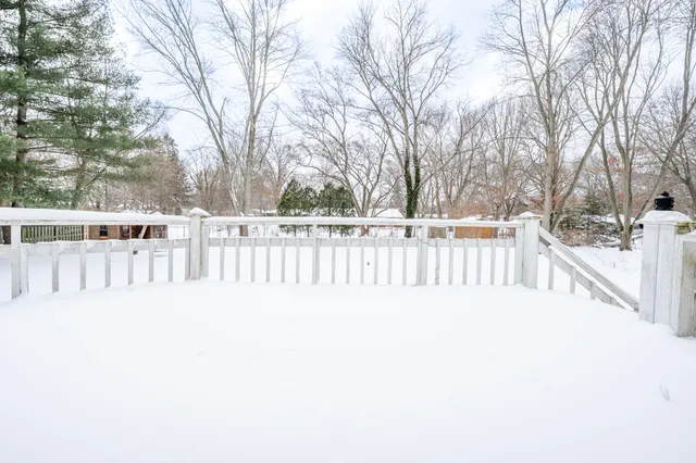 $299,900 | 1766 Poplar Path, Stevensville, MI 49127