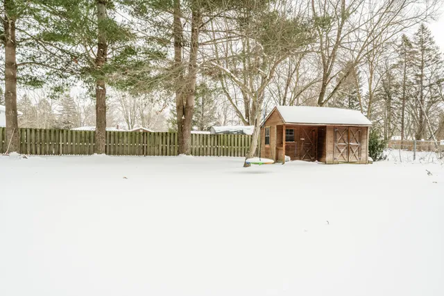 $299,900 | 1766 Poplar Path, Stevensville, MI 49127