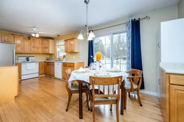 $299,900 | 1766 Poplar Path, Stevensville, MI 49127