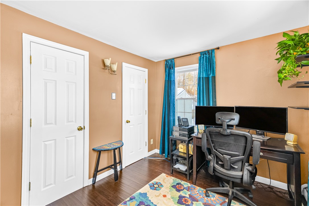 546 River Road Lincoln, RI 02865 - Photo 15 of 24