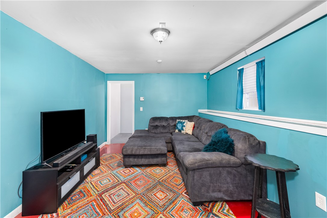 546 River Road Lincoln, RI 02865 - Photo 18 of 24