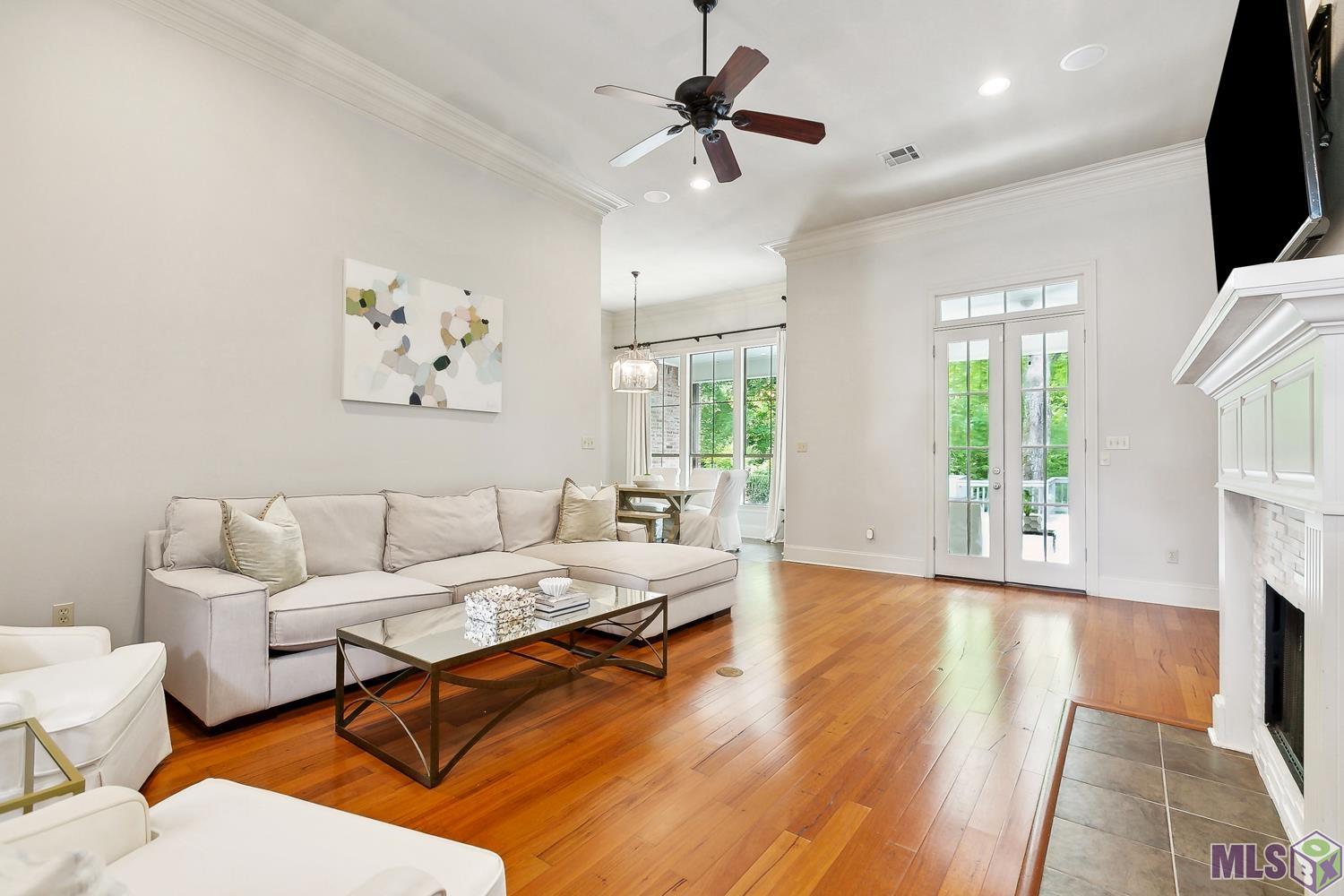 3005 Rue D Orleans Baton Rouge, LA 70810 - Photo 5 of 23 Living room