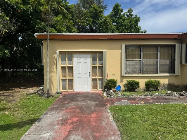 $1,000 | 401 Northeast 174th Street, North Miami Beach, FL 33162