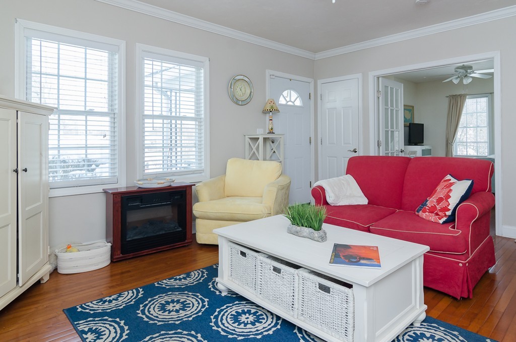 21 School Street, Unit 1 Braintree, MA 02184 - Photo 8 of 20 Gallery Image 8