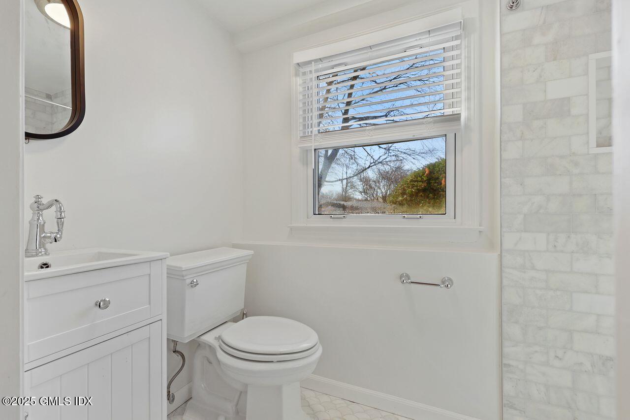 Undisclosed Address Riverside, CT 06878 - Photo 25 of 39 Full Renovated Bath