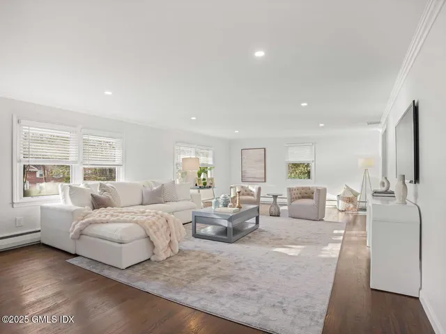 $10,000 | 48 Meyer Place, Riverside, CT 06878