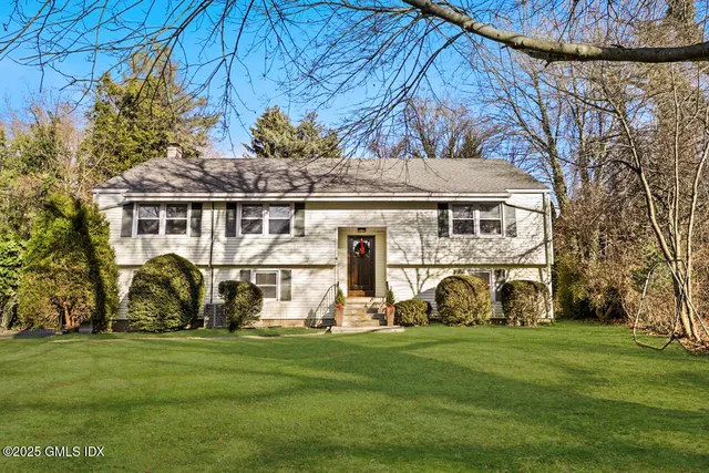 $10,000 | Undisclosed Address, Riverside, CT 06878