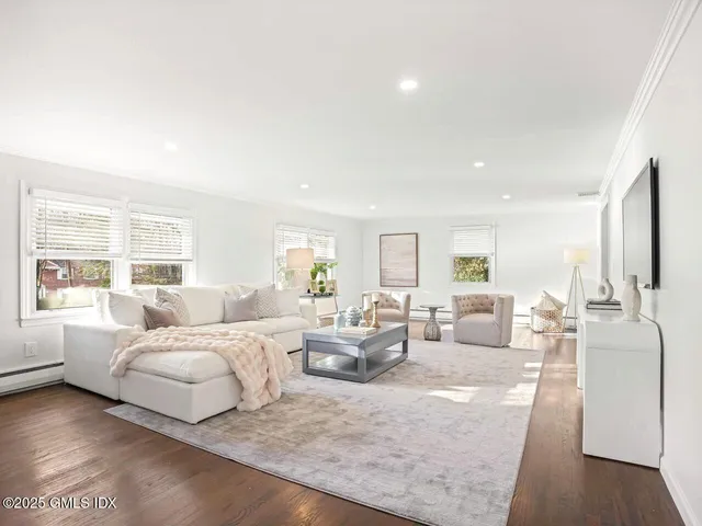 $10,000 | 48 Meyer Place, Riverside, CT 06878