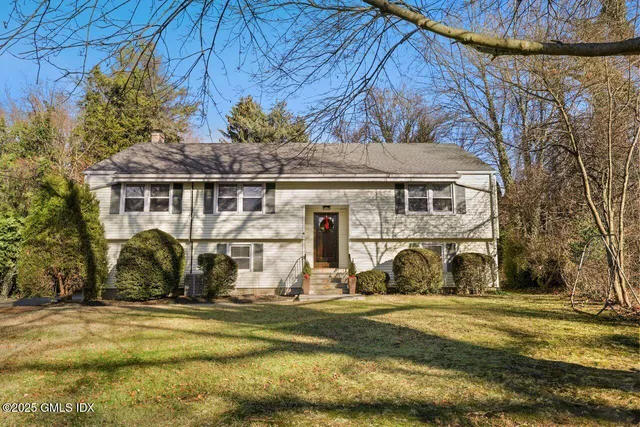 $10,000 | 48 Meyer Place, Riverside, CT 06878