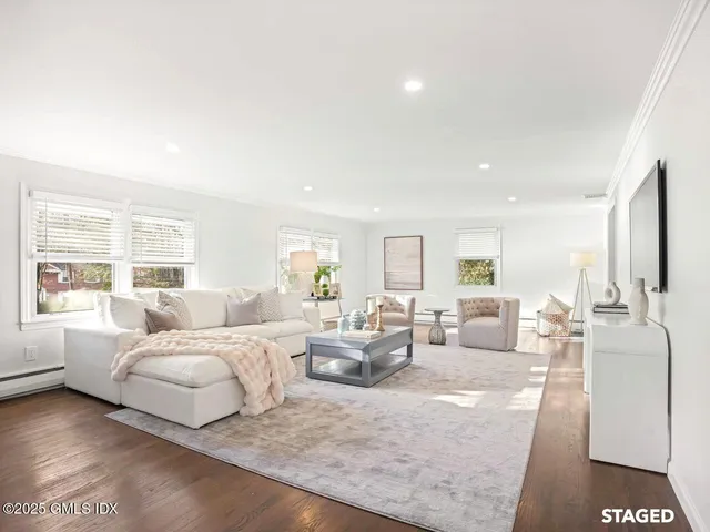 $10,000 | 48 Meyer Place, Riverside, CT 06878