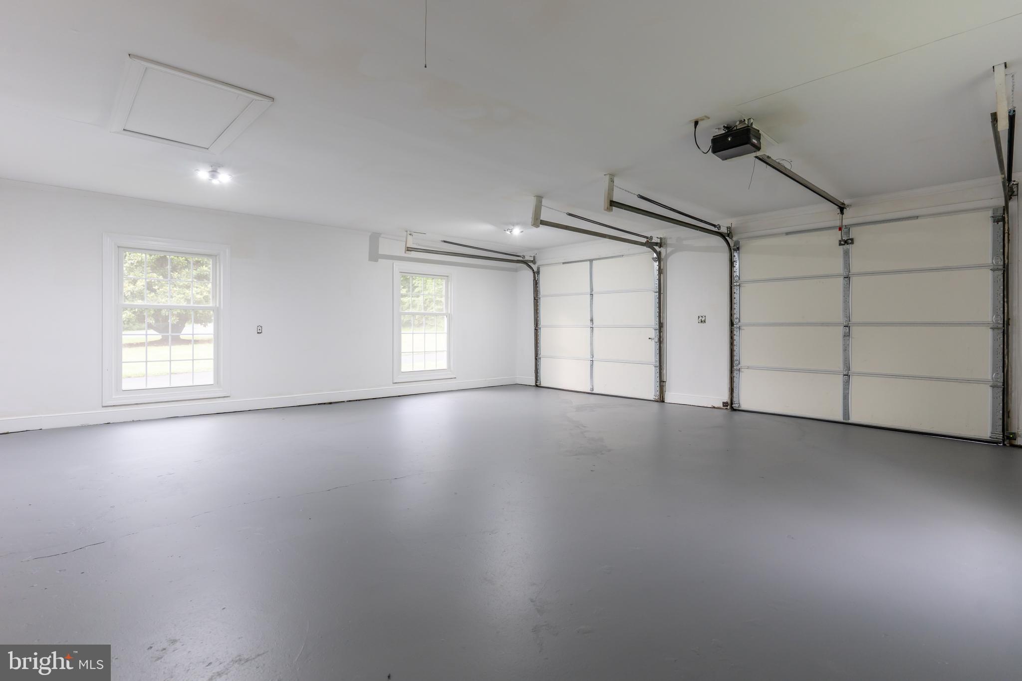 142 Woodland Road Fredericksburg, VA 22401 - Photo 13 of 49 an empty room with windows and ceiling fan