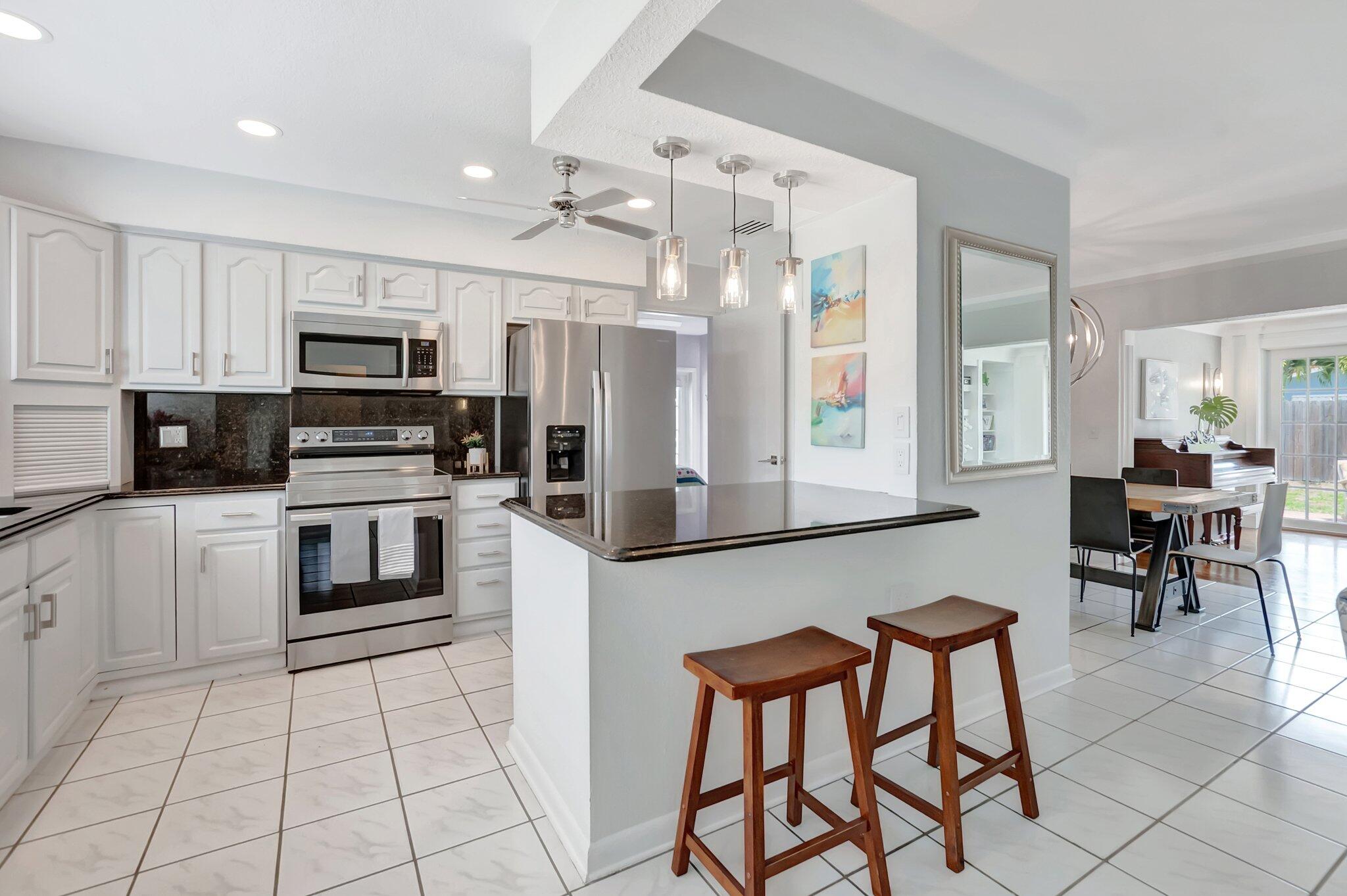 1065 Southwest 13th Street Boca Raton, FL 33486 - Photo 2 of 30 1065 SW 13TH ST.